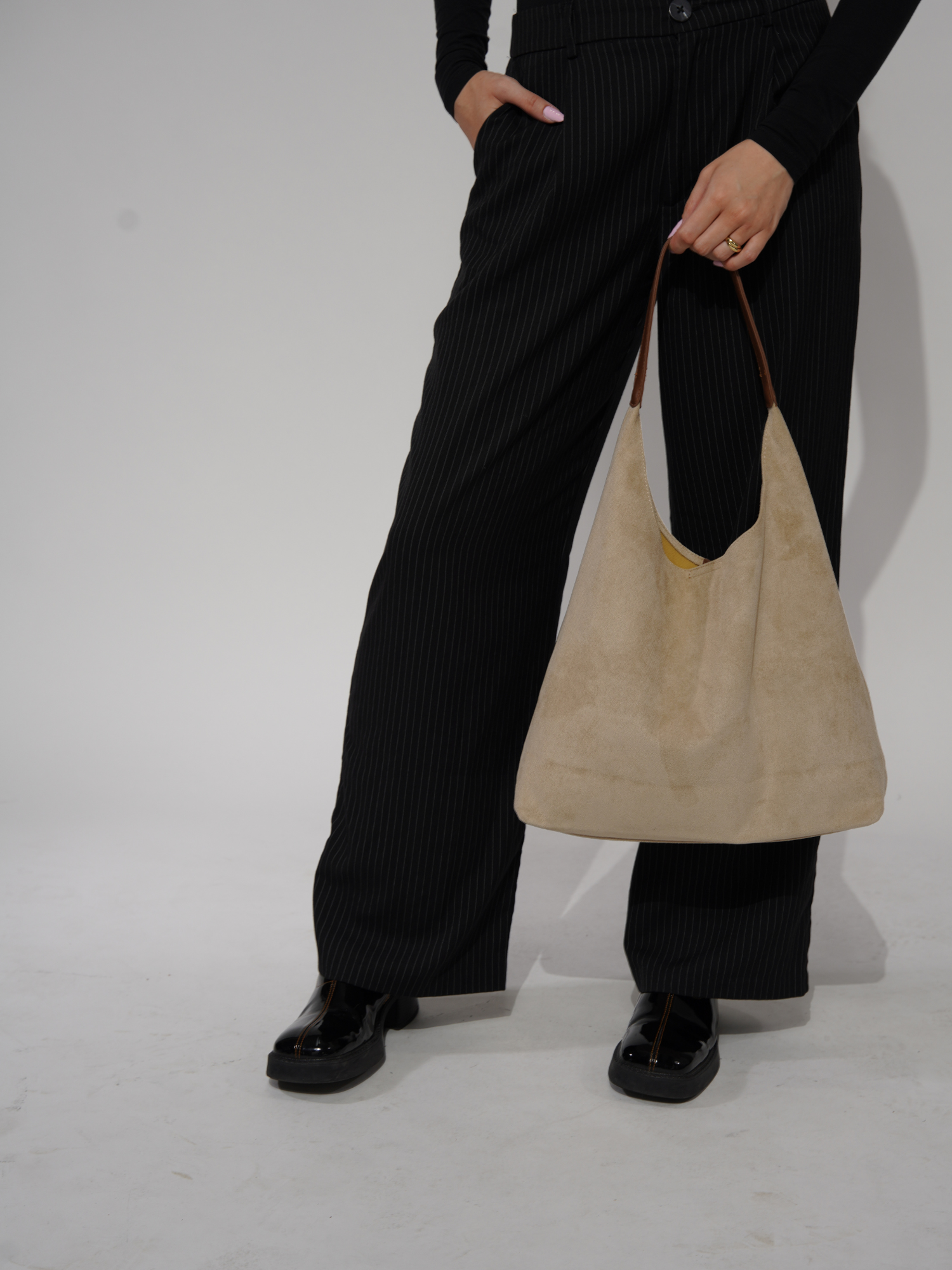 Classic Leather Tote for Daily Essentials